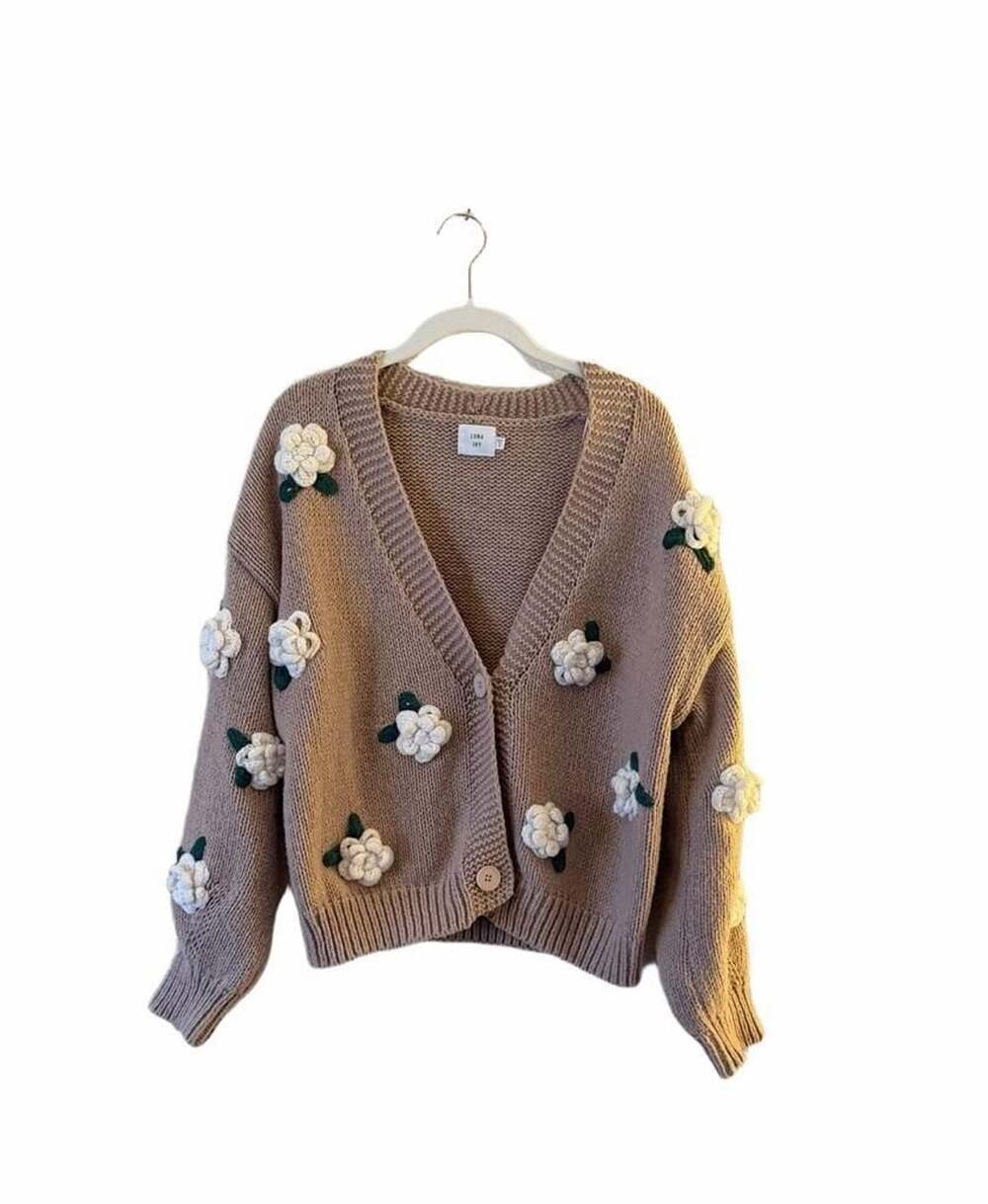 Luna Ivy Cardigan Size S Pink 3D Floral Applique Chunky Knit